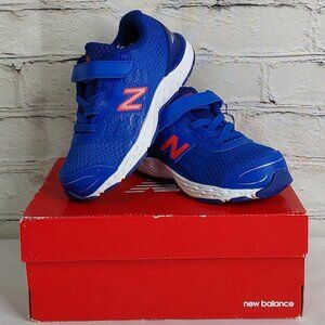 'NEW BALANCE' TENNIS SHOES